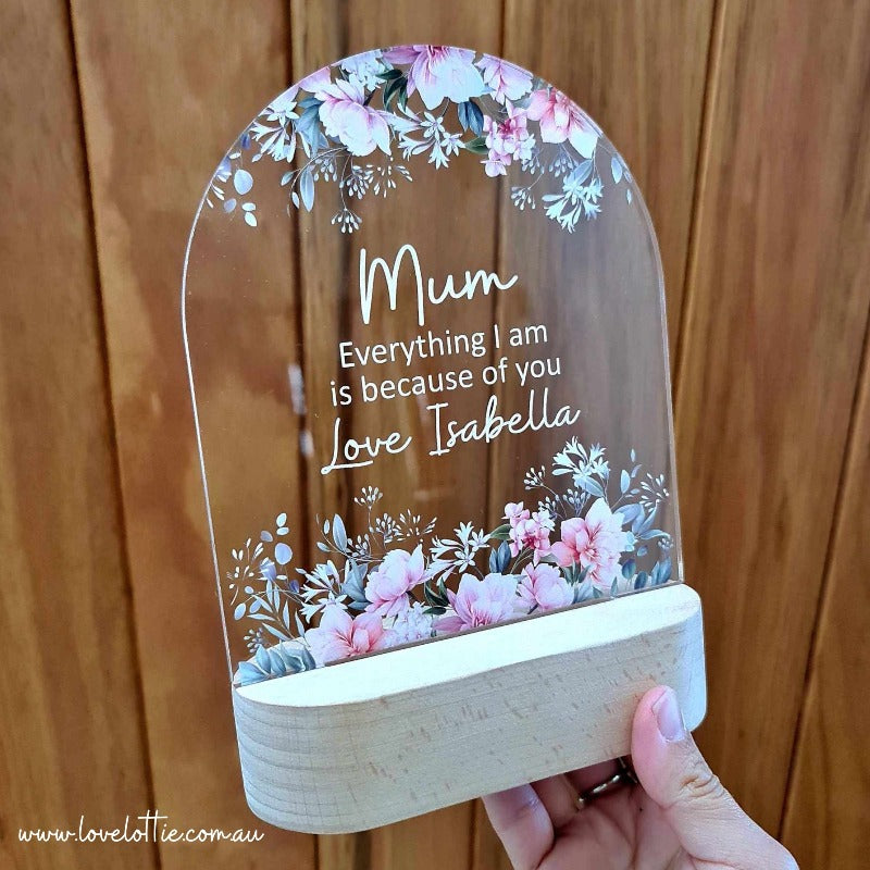 Personalised Handcrafted Floral LED Lamp for Mother's Day - Mum Everything I Am
