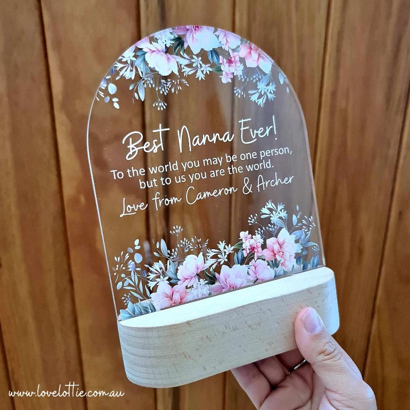 Personalised Handcrafted Floral LED Lamp for Mother's Day - Best Nanna Ever