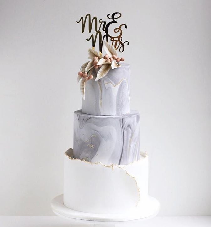 Mr &amp; Mrs (two lines) Acrylic Gold Mirror Wedding Cake Topper